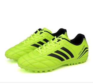 Men's Outdoor Ultralight Soccer Shoes Non-Slip Boys Football Ankle Boots Kids Sport Training Sneakers Soccer Cleats Unisex (Color: Blue, size: 40)